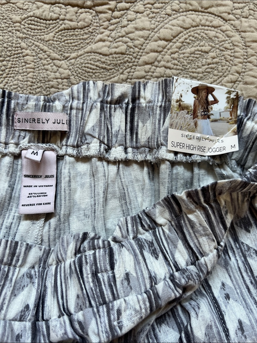 Adorable High Rise Joggers - Picture 4 of 9